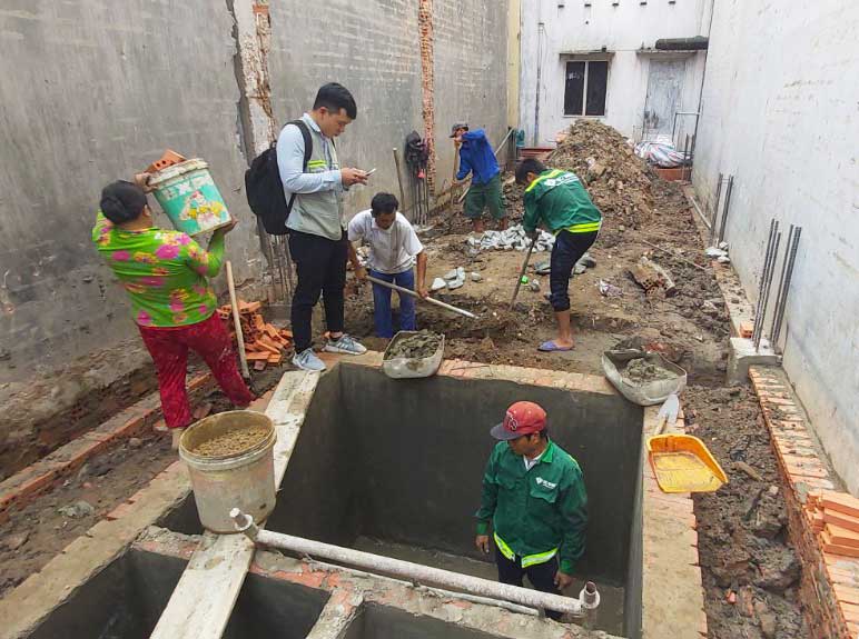 Đội ngũ Việt Quang thi công phần móng và hố ga công trình nhà phố 4 tầng 4.2x20m tại quận Tân Bình