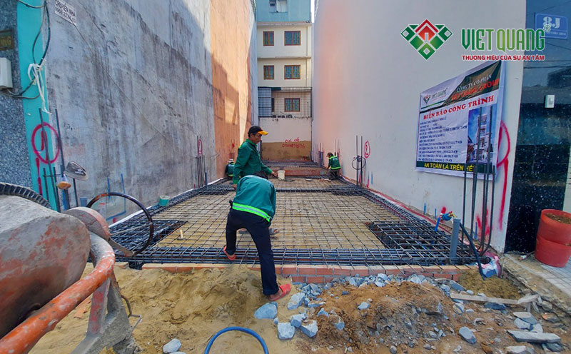 Thi công phần móng cọc nhà và nền sàn trệt công trình nhà phố 4 tầng 5x20m tại Bình Tân
