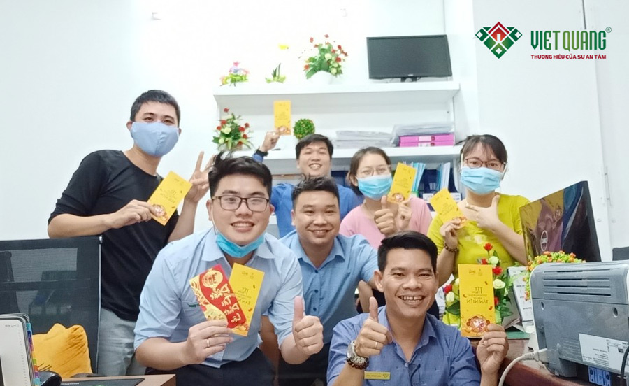 Việt Quang Group tặng quà Tết cho nhân sự - Xuân Nhâm Dần năm 2022