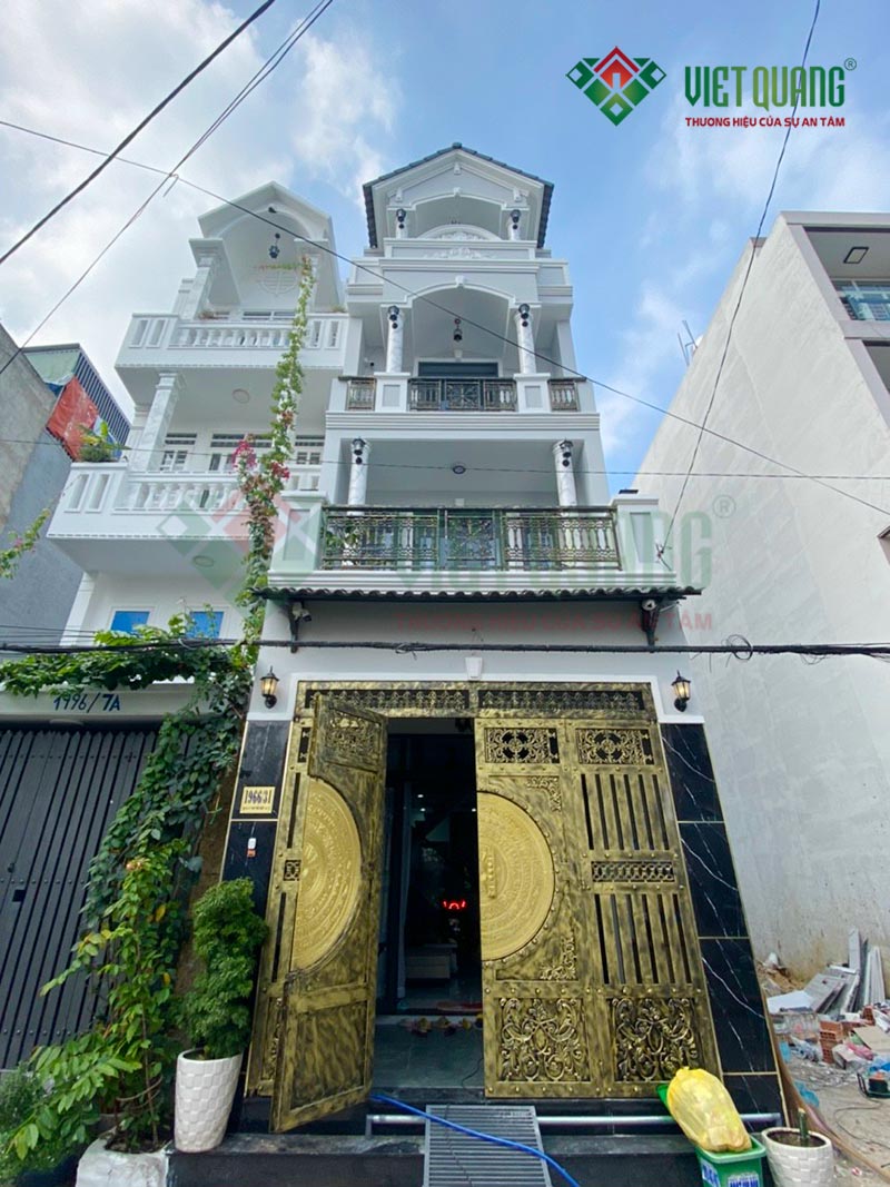 Việt Quang Group đã thiết kế và xây nhà trọn gói nhà phố 4 tầng 4x16m tại quận 12 của gia đình anh Sơn, chủ đầu tư rất hài lòng về ngôi nhà