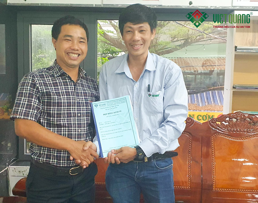 Việt Quang Group kí hợp đồng xây nhà trọn gói nhà phố 7 tầng anh Bằng tại quận Tân Bình 