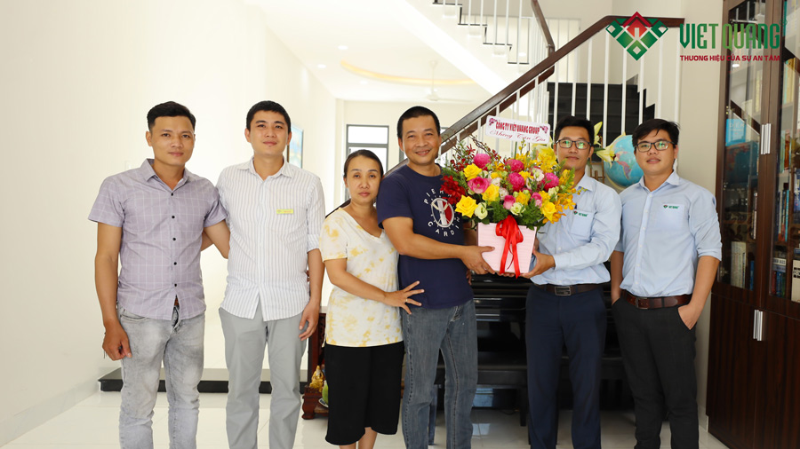 Việt Quang Group bàn giao nhà phố 3 tầng có sân thượng 4.3x23m của anh Sơn tại quận 12