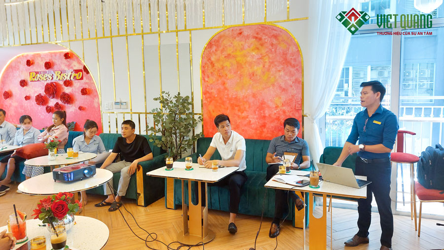 Cuộc họp tổng kết tháng 7/2022 của Công ty cổ phần Việt Quang Group