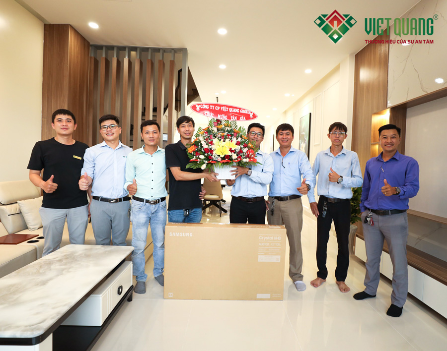 Anh Việt ở Hóc Môn rất hài lòng về ngôi nhà phố 4 tầng 5x23m do Việt Quang Group xây dựng