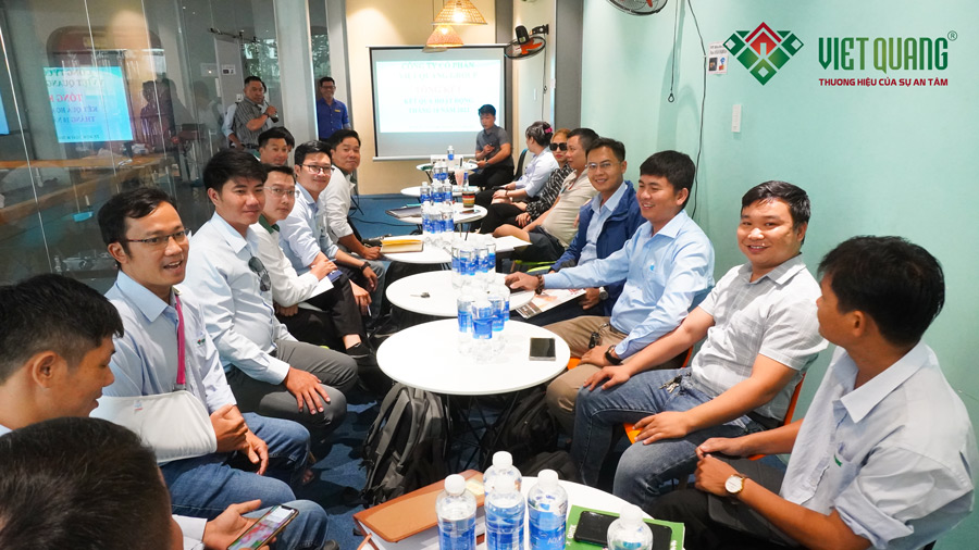 Việt Quang Group họp tổng kết quá trình hoạt động kinh doanh tháng 10/2022