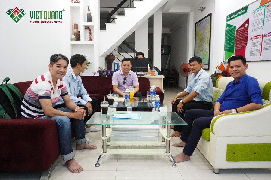 Việt Quang Group kí hợp đồng xây nhà trọn gói nhà phố 4 tầng 4x14m của anh Cương tại Tân Phú