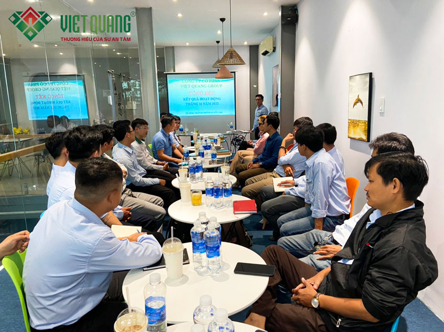 Công ty cổ phần Việt Quang Group họp tổng kết hoạt động tháng 11 năm 2022