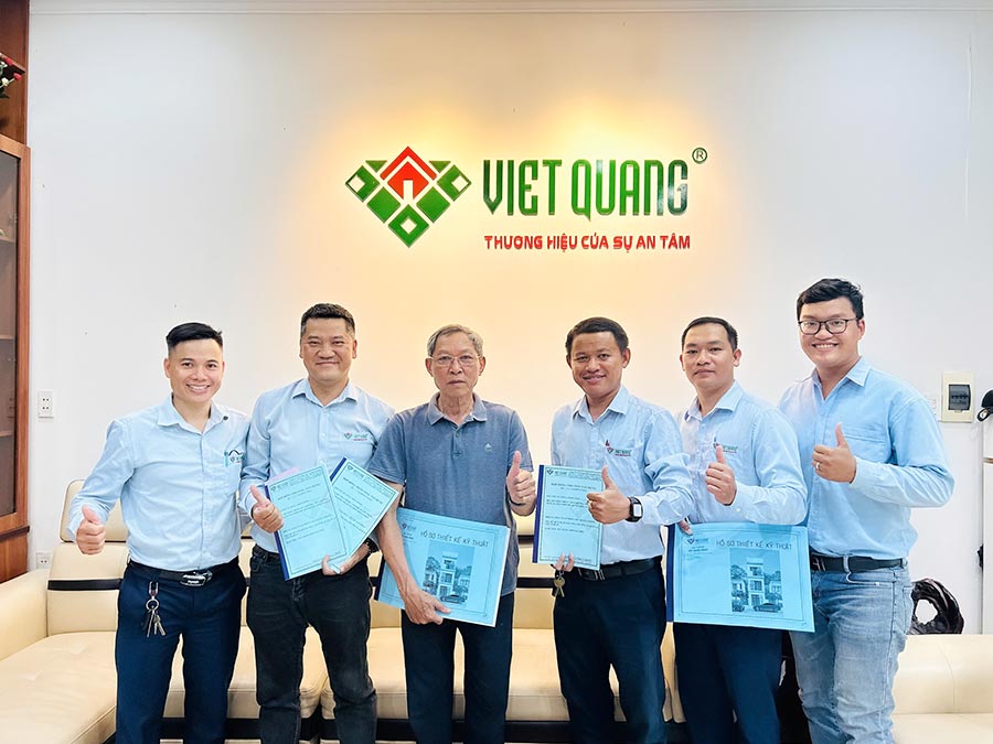 https://kientrucvietquang.net/ngoi-nha-nho-giac-mo-lon-cung-gia-dinh-chu-dai-xa-xuan-thoi-son-tphcm/