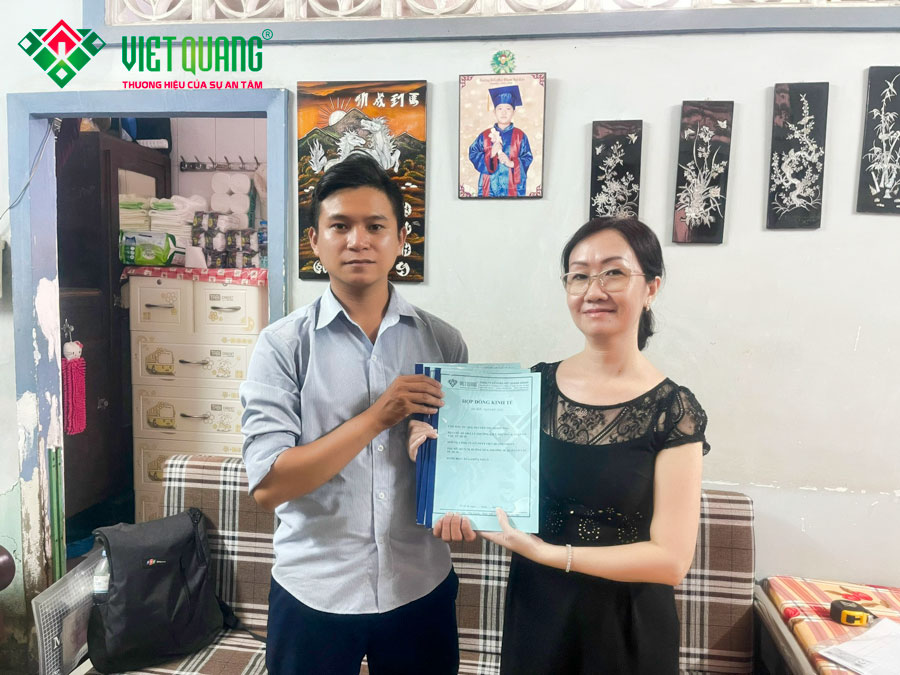 Việt Quang Group ký hợp đồng sửa chữa trọn gói nhà cô Nhã ở Quận Gò Vấp