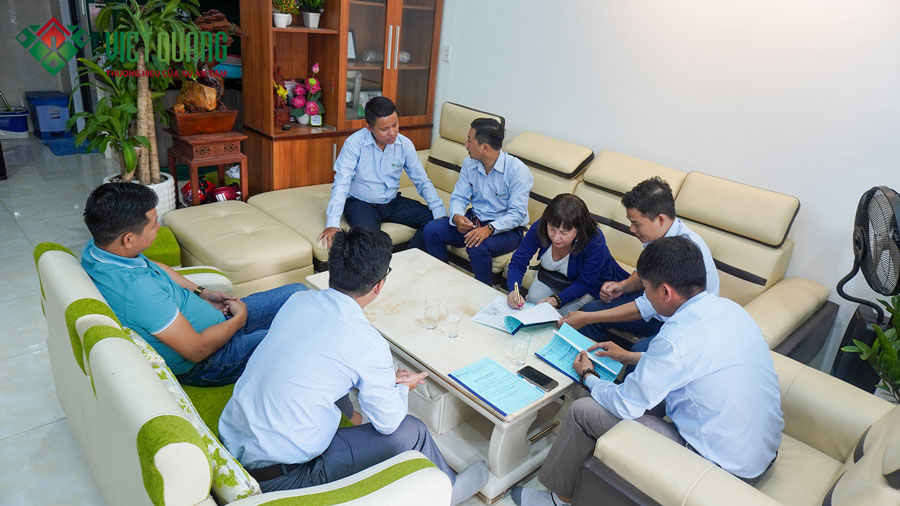 Ký hợp đồng sửa chữa nhà trọn gói với chị Tâm tại trụ sở chính Quận Gò Vấp