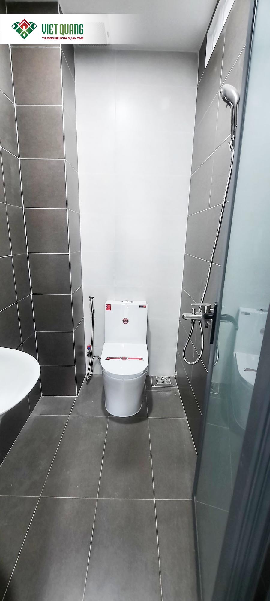 Hình ảnh hoàn thiện thiết bị hoàn thiện phòng WC và phòng tắm