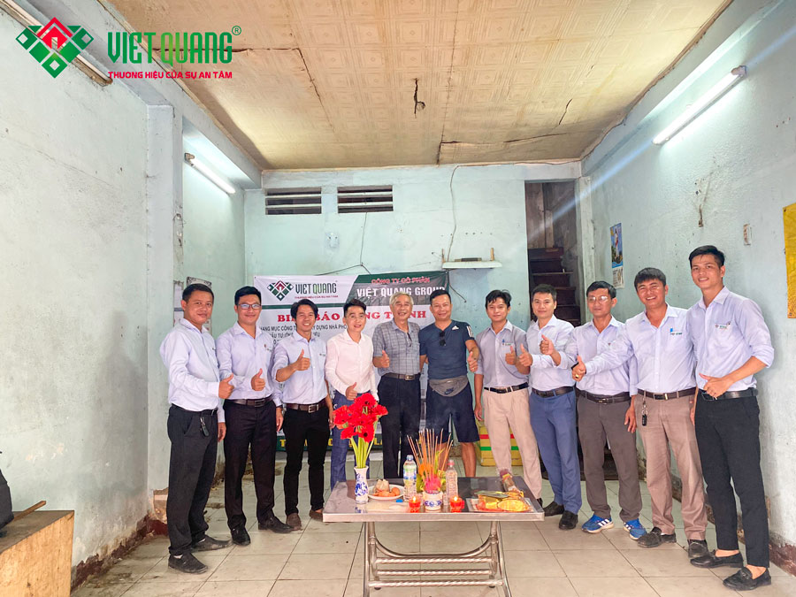 Việt Quang Group ký hợp đồng xây dựng trọn gói nhà phố 4 tầng 4x10m nhà chú Thiệu ở Quận Tân Bình 