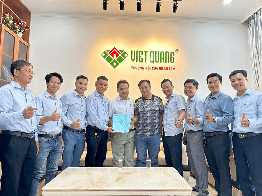 Việt Quang Group tiếp tục ký hợp đồng xây nhà phố trọn gói 1 trệt 2 lầu của gia đình Anh Trọng, Quận 8