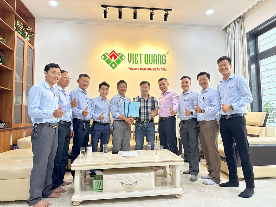 Lễ ký kết hợp tác xây nhà phố 3 tầng giữa Việt Quang Group cùng gia đình Anh Vũ