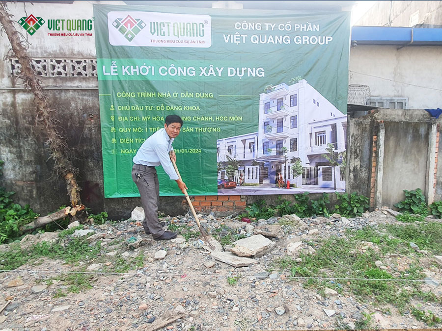 Giám đốc khối Anh Phạm Văn Linh làm lễ khởi công xây dựng