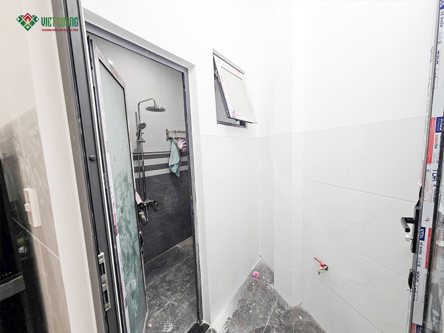 Hình ảnh thi công lắp đặt hệ cửa