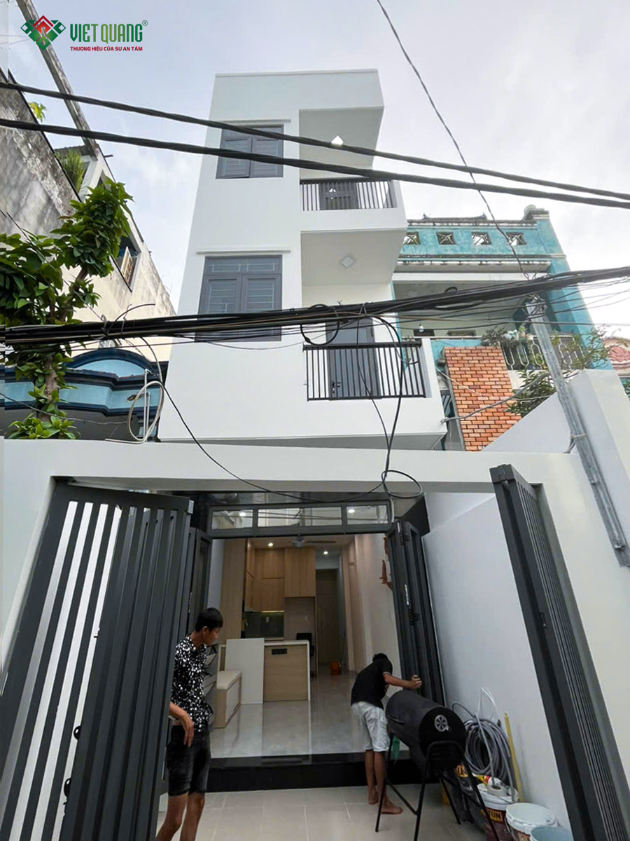 [Đang thi công] Xây nhà hiện đại 3 tầng tum sân thượng nhà Chị Trang ở Bình Thạnh