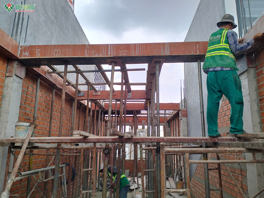 Thi công xây móng nhà 5 tầng 4x16m