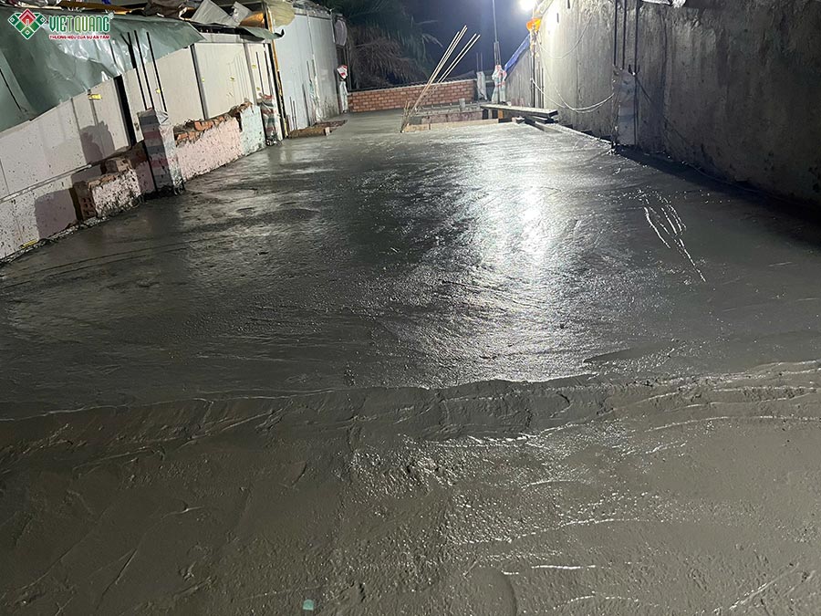 Hình ảnh hoàn thành đổ bê tông sàn lầu 1