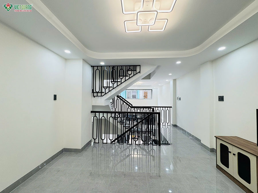 Bàn giao nhà 5 tầng 4x12m chị An quận Tân Phú