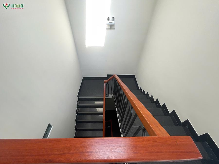 Bàn giao nhà phố 3 tầng tum sân thượng 5x18m thi công trọn gói