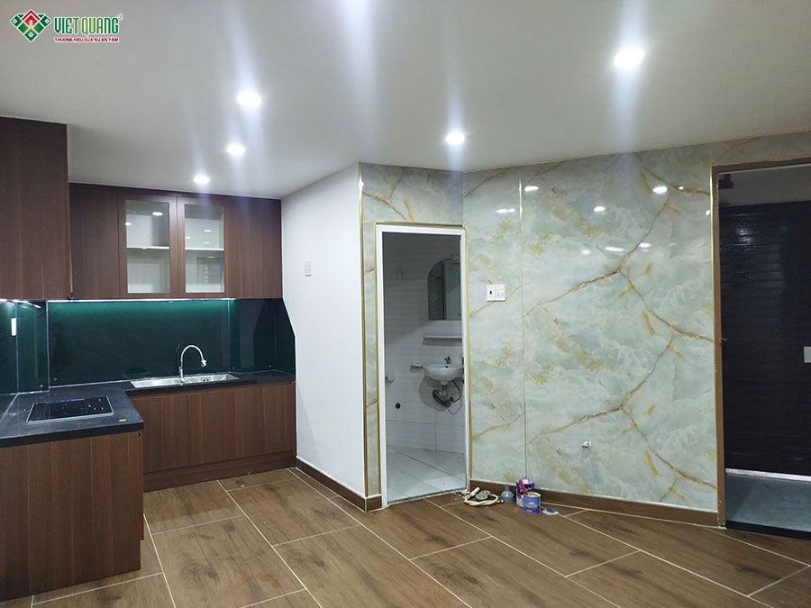 Bàn giao nhà cho gia đình anh Trung quận 10