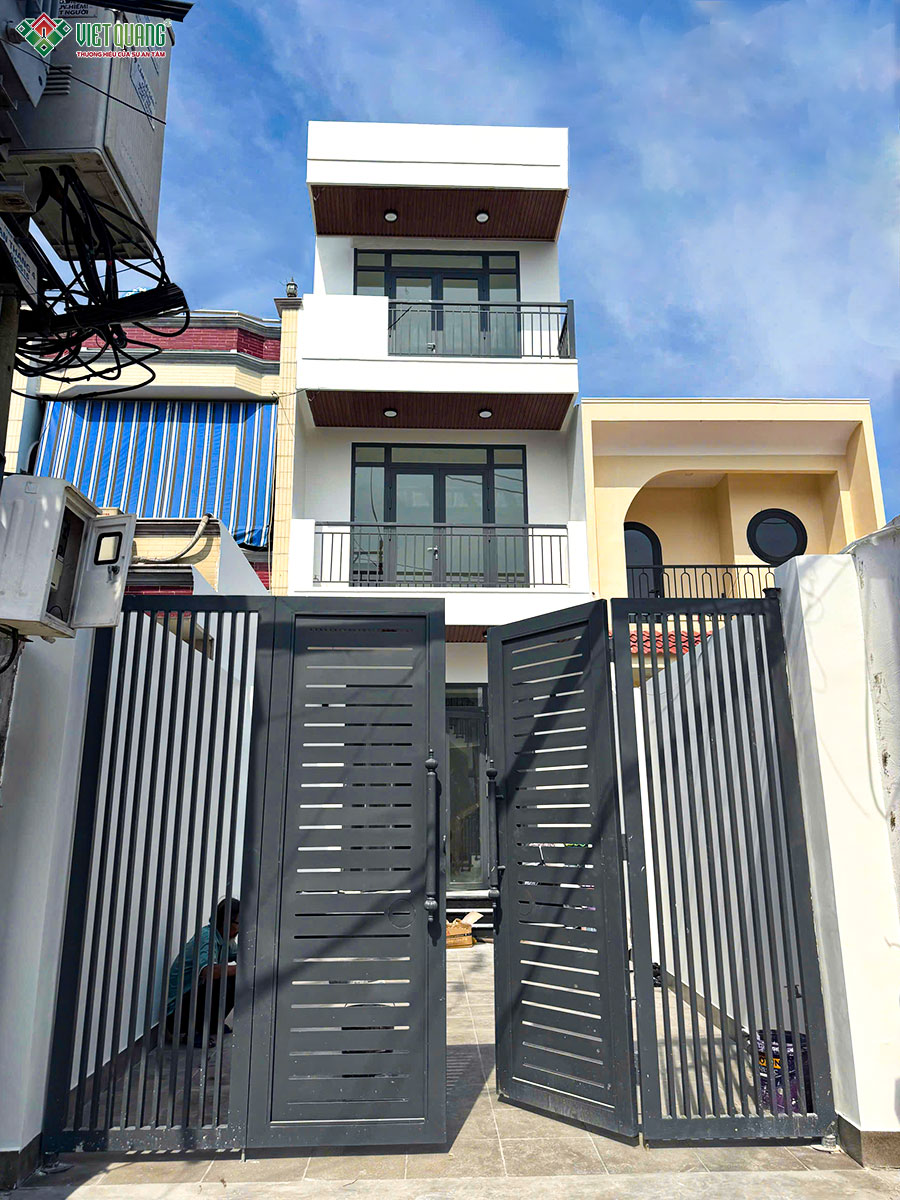 Xây dựng nhà phố 3 tầng sân thượng cho gia đình chú Đại xã Xuân Thới Sơn, TPHCM