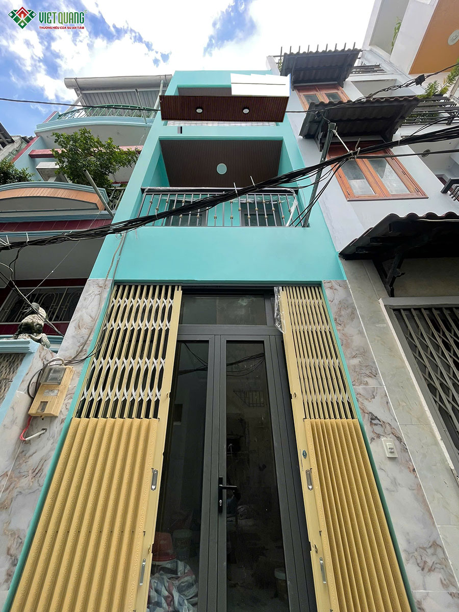 Thi công xây dựng nhà 3 tầng 4x15m trọn gói cho gia đình anh Long ở quận 10