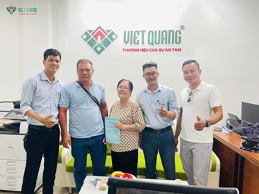 Ký hợp đồng xây nhà trọn gói nhà phố 2 tầng 4x13m cho gia đình chị Tiên Phường Tân Sơn Nhì