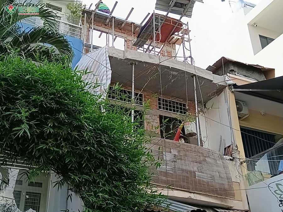 Sửa chữa nâng tầng nhà 2 tầng thành nhà 3 tầng tùm sân thượng