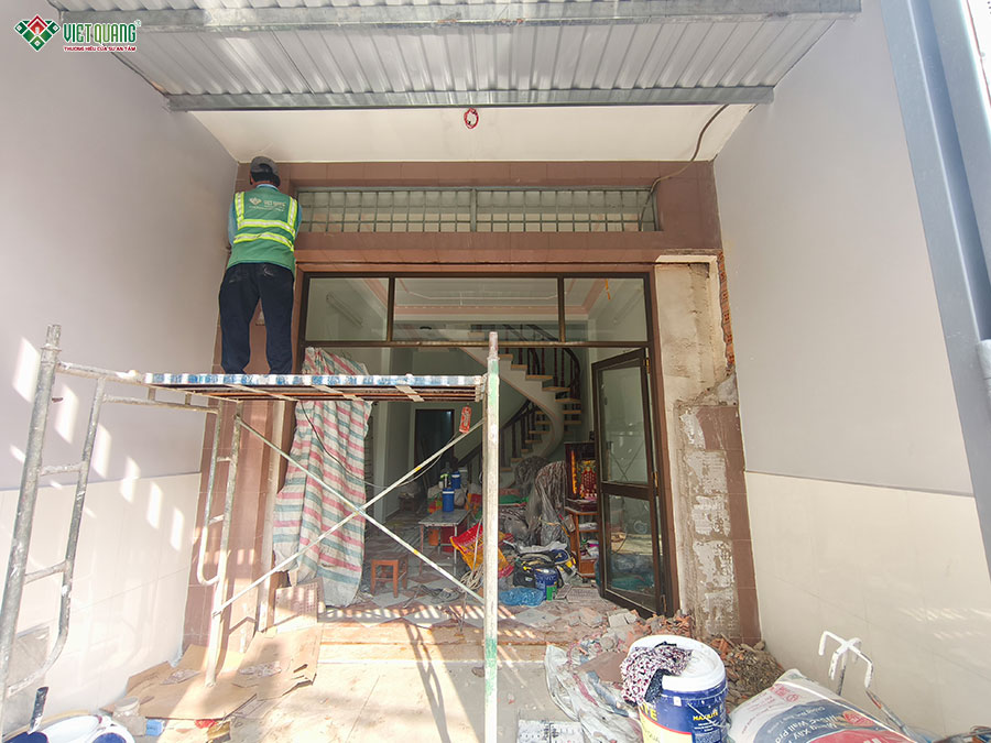 Sửa chữa nâng tầng nhà 2 tầng thành nhà 3 tầng tùm sân thượng