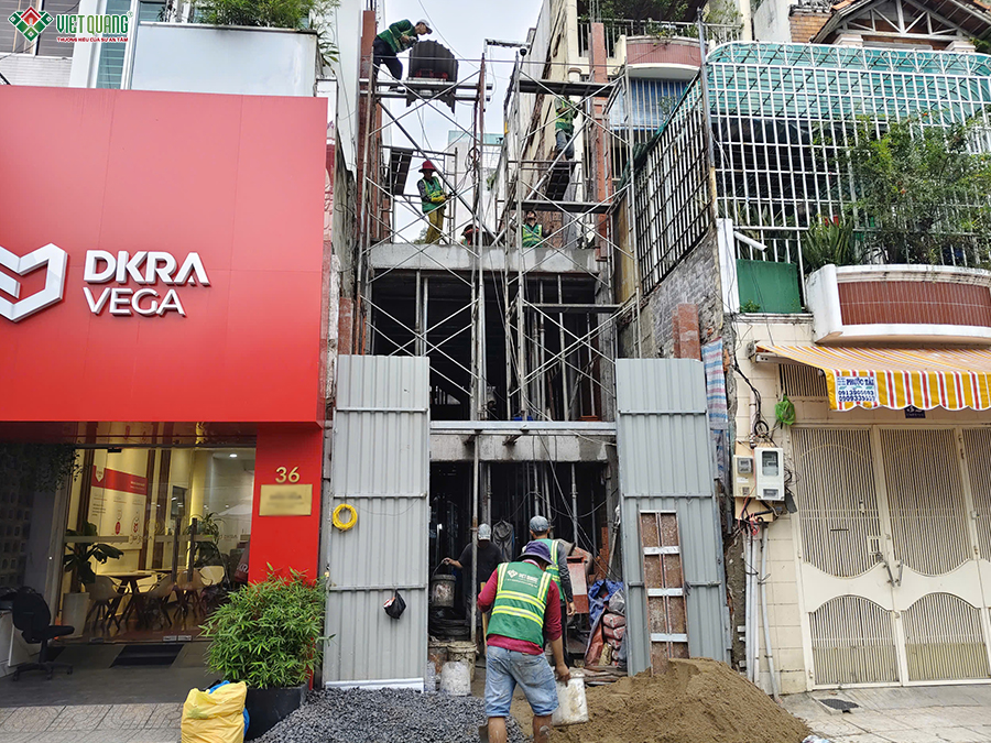 Xây dựng trọn gói nhà 4 tầng có gác lửng 4x26m