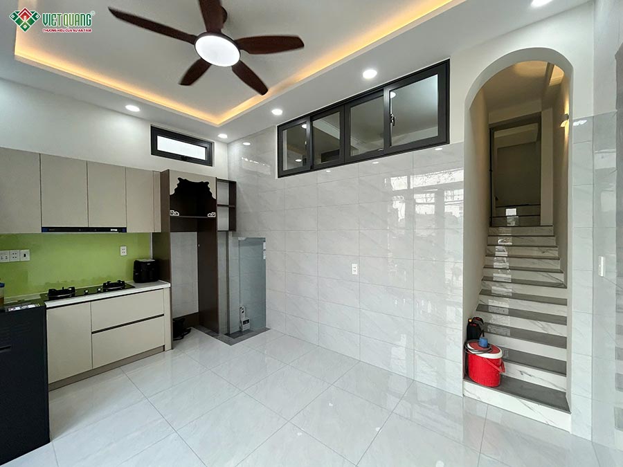 Bàn giao nhà 1 trệt 1 lầu 5x8m chị Trinh phường Phú Định