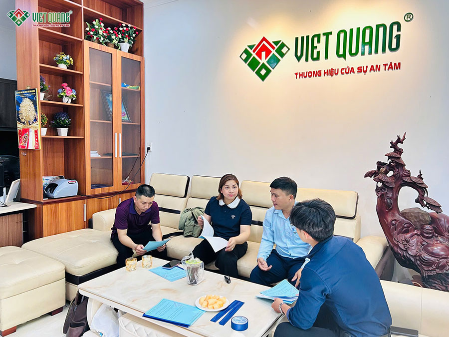 Ký hợp đồng sửa chữa nâng tầng nhà 1 trệt 1 lầu chị Duyên phường Đức Nhuận