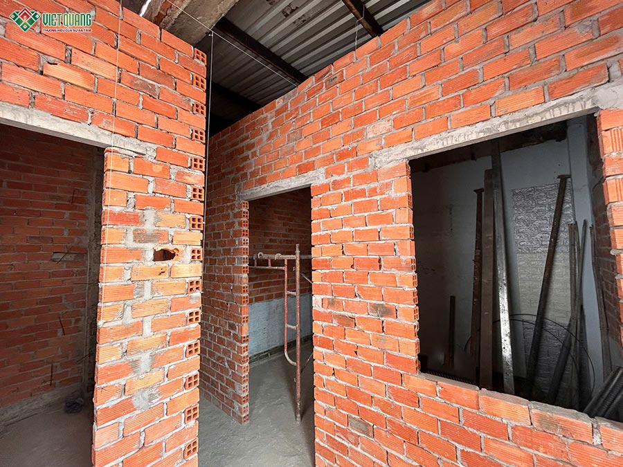 Sửa chữa nhà 1 trệt 1 lầu 5x8m chị Trinh phường Phú Định