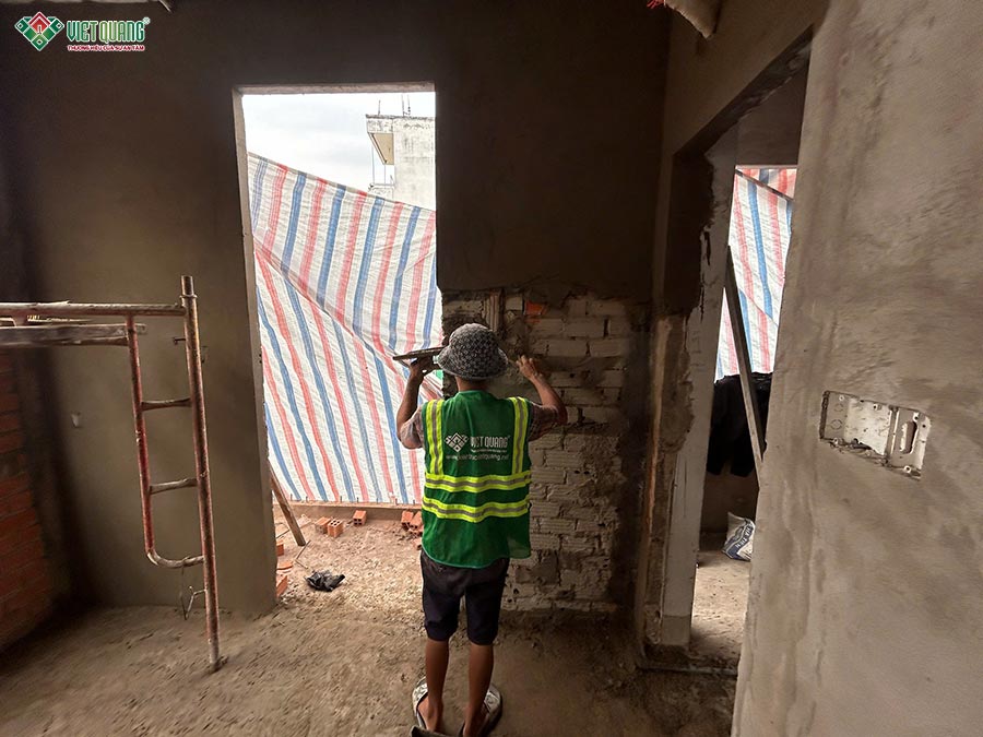 Sửa chữa nhà 1 trệt 1 lầu 5x8m chị Trinh phường Phú Định