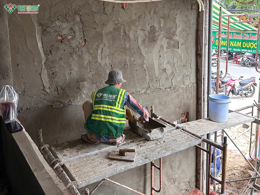 Sửa chữa nhà 1 trệt 1 lầu 5x8m chị Trinh phường Phú Định