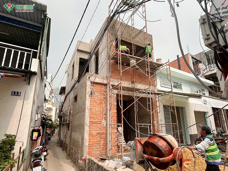 Sửa chữa nhà 1 trệt 1 lầu 5x8m chị Trinh phường Phú Định