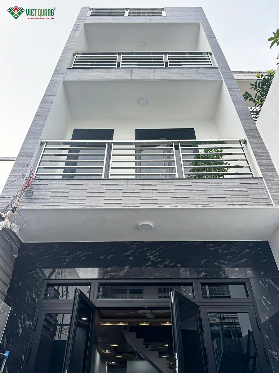 Xây dựng nhà 3 tầng sân thượng 4x15m Anh Sơn ở quận 12