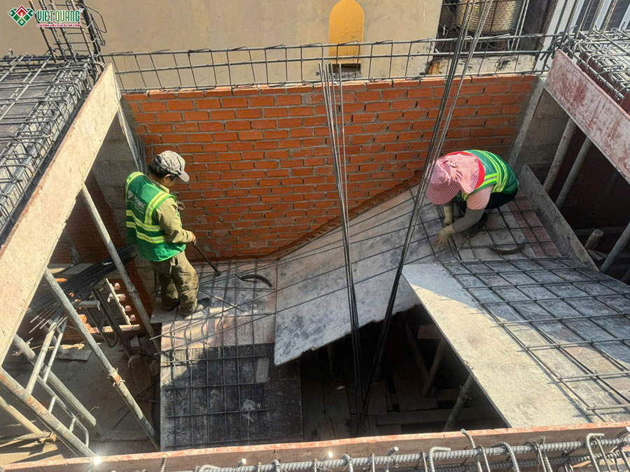 Thi công xây dựng nhà 7 tầng 5x18m tân cổ điển