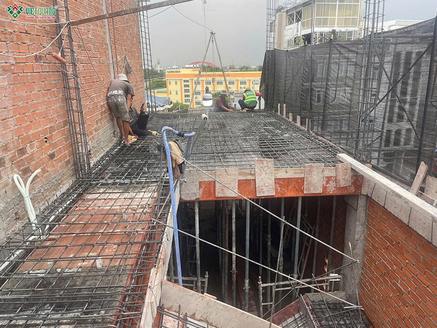 Thi công xây dựng nhà 7 tầng 5x18m tân cổ điển