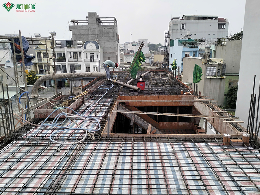Thi công xây nhà 1 trệt 1 lửng 3 lầu sân thượng 5x22m