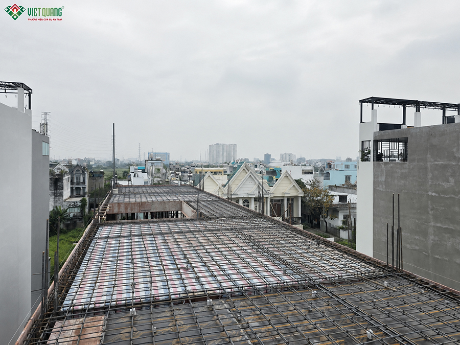 Thi công xây nhà 1 trệt 1 lửng 3 lầu sân thượng 5x22m