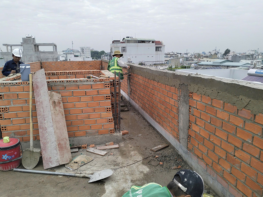 Thi công xây nhà 1 trệt 1 lửng 3 lầu sân thượng 5x22m
