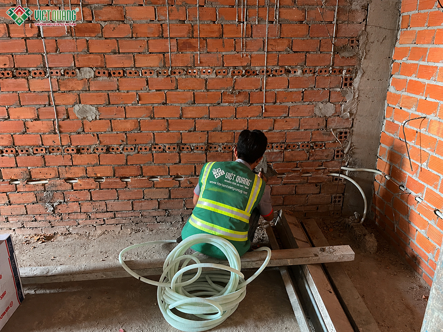 Thi công xây nhà 1 trệt 1 lửng 3 lầu sân thượng 5x22m