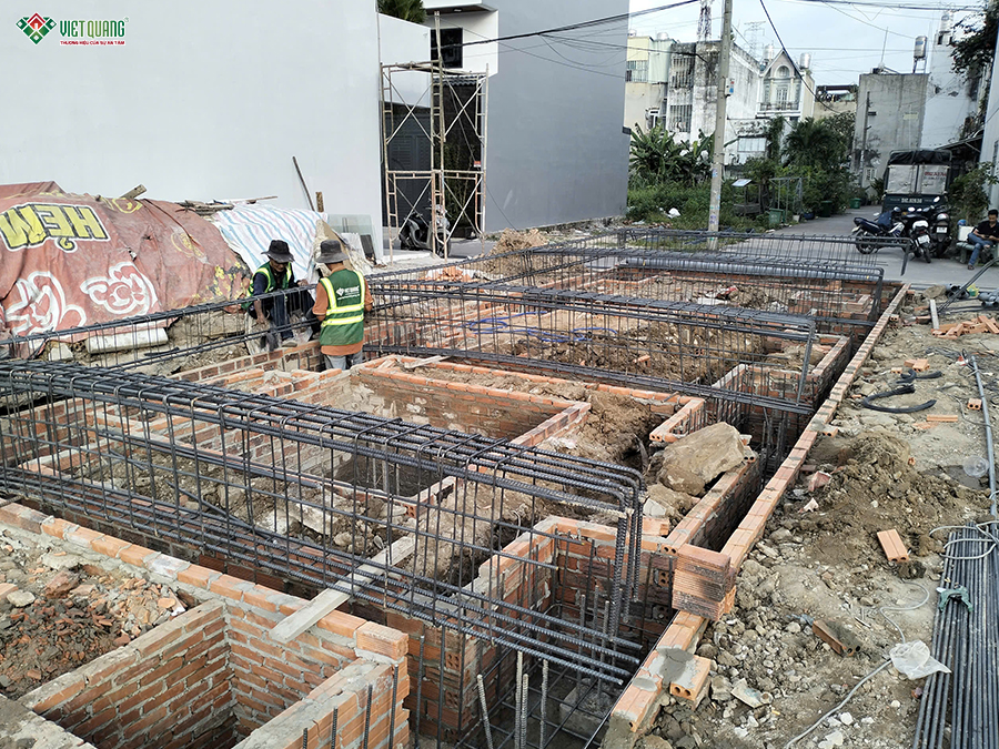 Thi công xây nhà 1 trệt 1 lửng 3 lầu sân thượng 5x22m