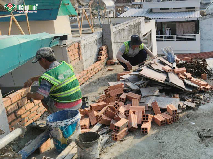 Cải tạo nâng tầng nhà 4 tầng sân thượng 4x18m phường Tân Hòa