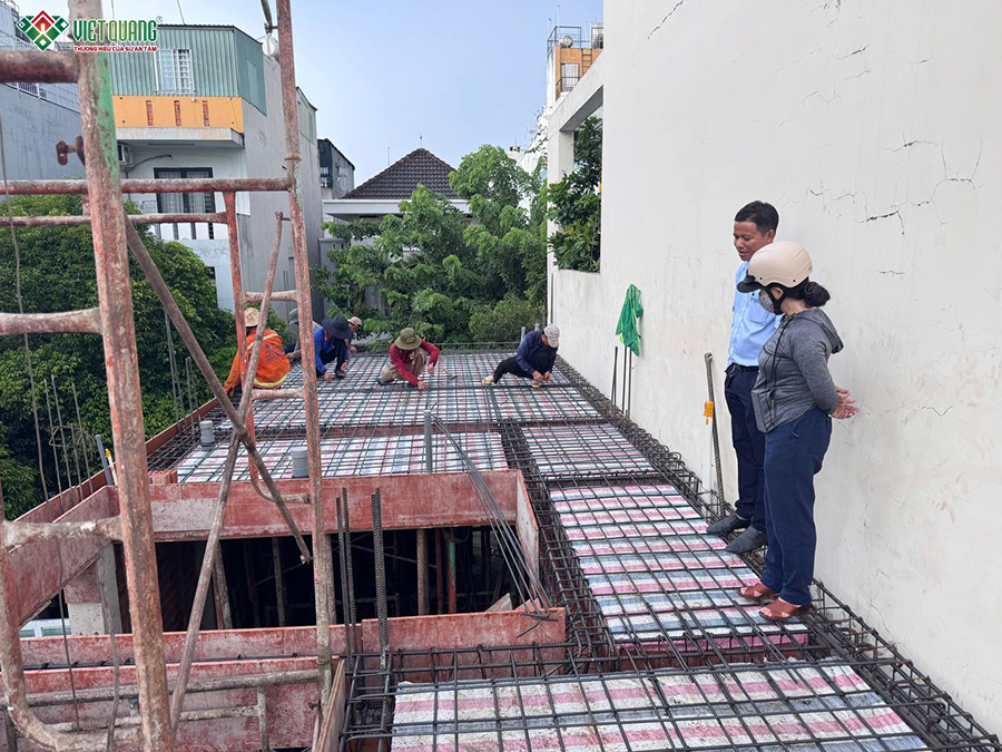 Thi công xây dựng nhà 1 trệt 3 lầu tum sân thượng 5x15m