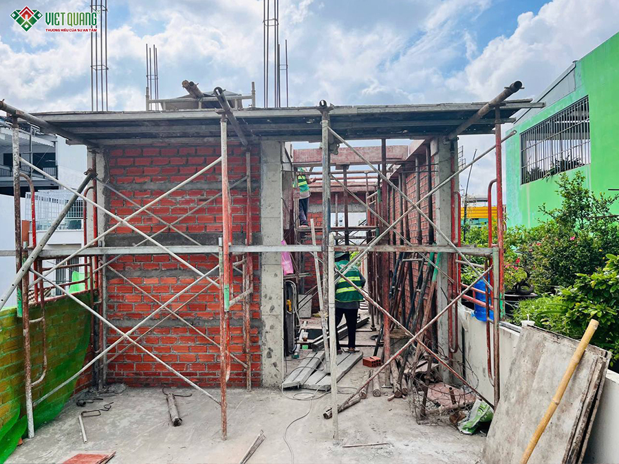 Thi công xây dựng nhà 1 trệt 3 lầu tum sân thượng 5x15m