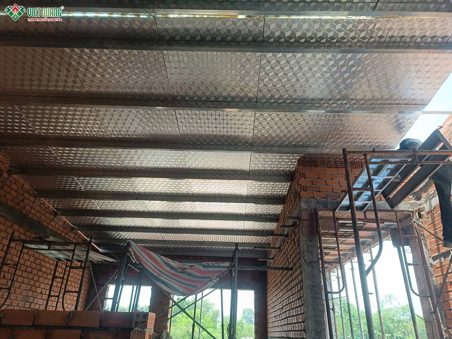 Thi công xây dựng nhà 1 trệt 1 lửng 7x28m